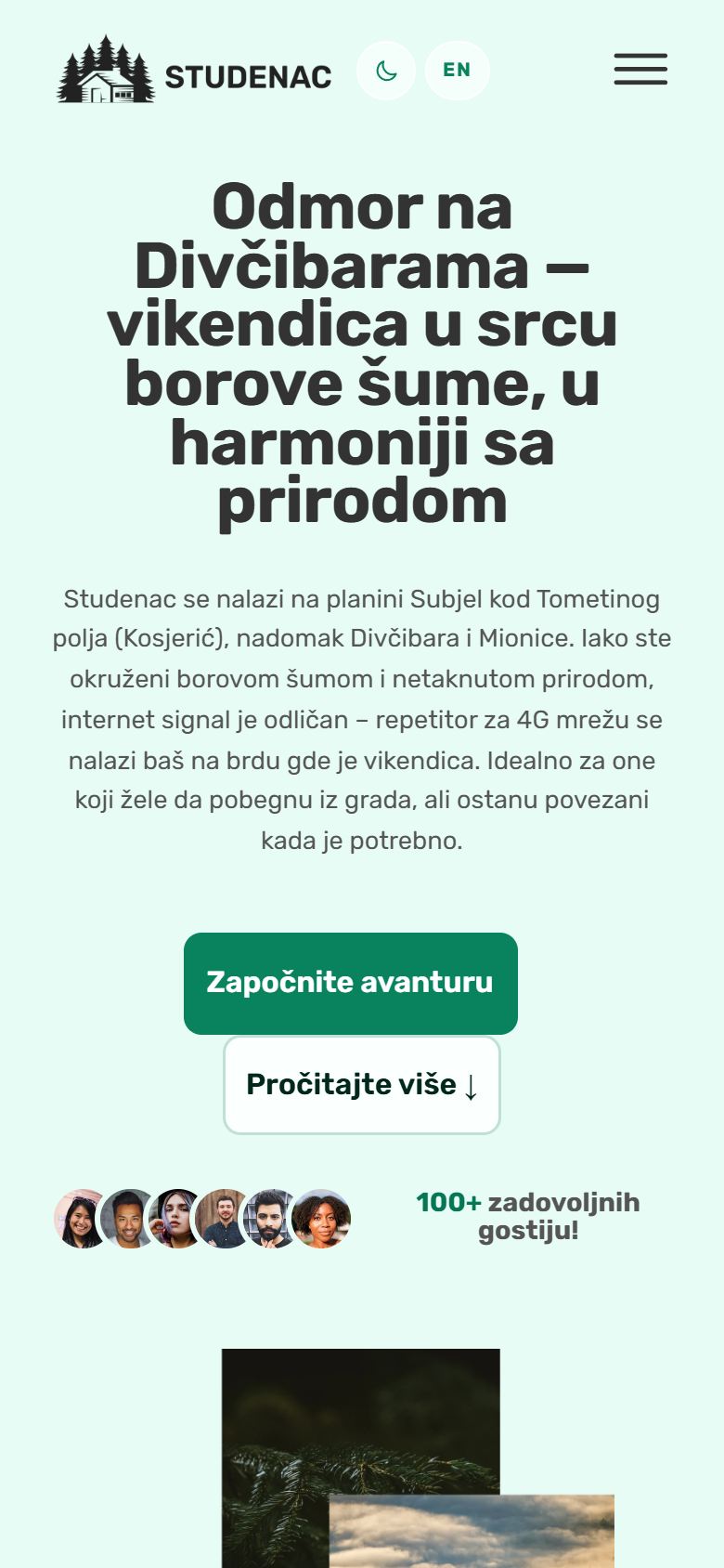 Početna strana sajta Studenac: vikendica u borovoj šumi